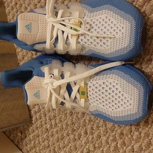 Like new pair of adidas boost women's size 9M